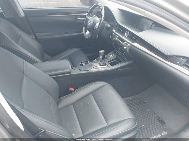 Lexus ES 300H 2016 JTHBW1GG0G2110625 Image 5