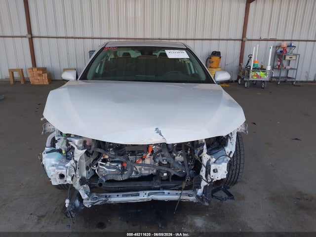 45211620 :رقم المزاد ، 4T1C31AK1PU052973 vin ، 2023 Toyota Camry Le Hybrid مزاد بيع