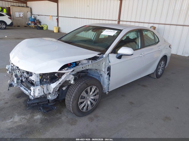 45211620 :رقم المزاد ، 4T1C31AK1PU052973 vin ، 2023 Toyota Camry Le Hybrid مزاد بيع