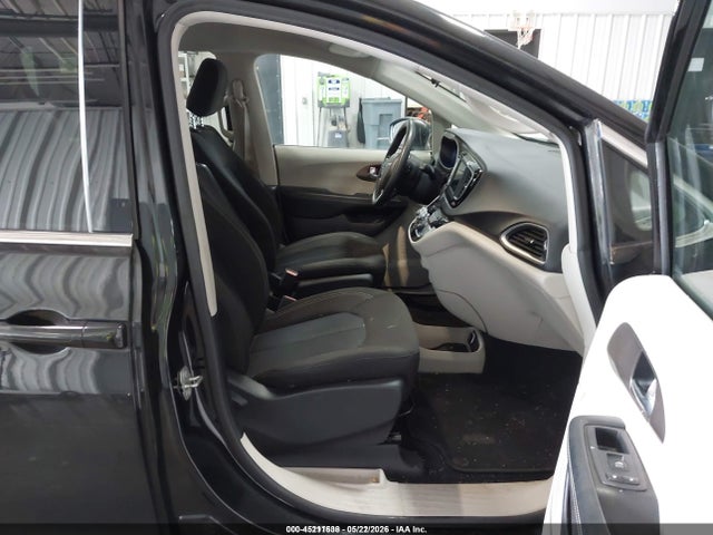 Chrysler Voyager Lx 2020 2C4RC1CG3LR195616 Image 5