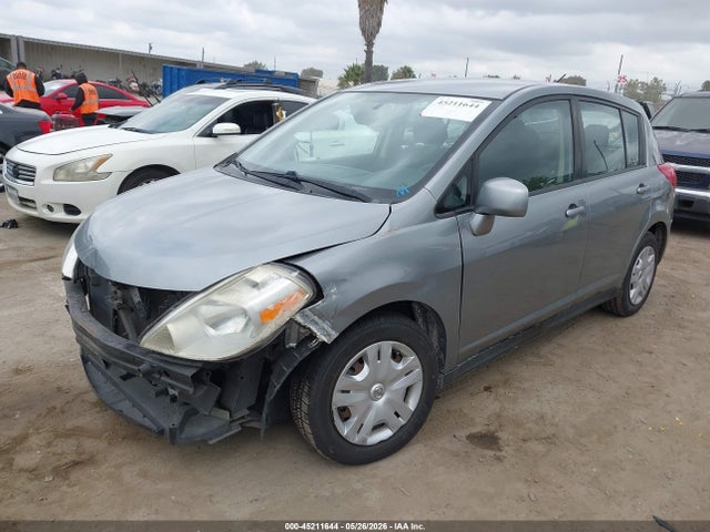 2011 Nissan Versa 1.8s მანქანა იყიდება აუქციონზე, vin: 3N1BC1CP5BL484805, აუქციონის ნომერი: 45211644