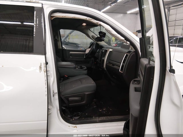 45211669 :رقم المزاد ، 1C6RR7TT0HS696670 vin ، 2017 Ram 1500 Slt مزاد بيع