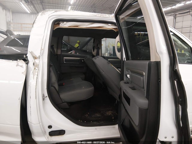 45211669 :رقم المزاد ، 1C6RR7TT0HS696670 vin ، 2017 Ram 1500 Slt مزاد بيع