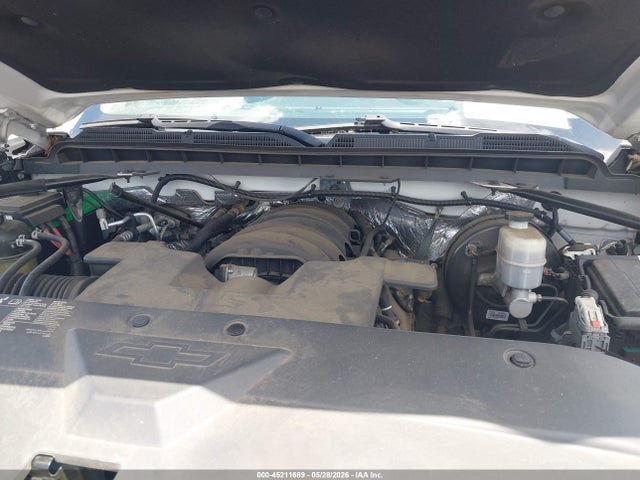 45211689 :رقم المزاد ، 3GCUKREC3JG107222 vin ، 2018 Chevrolet Silverado 1500 2lt مزاد بيع