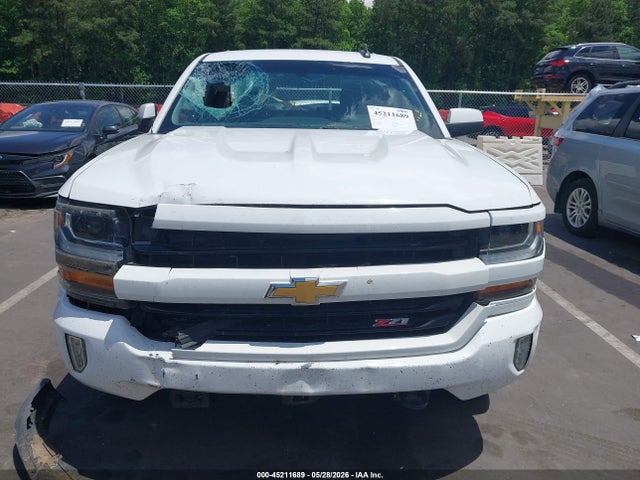 45211689 :رقم المزاد ، 3GCUKREC3JG107222 vin ، 2018 Chevrolet Silverado 1500 2lt مزاد بيع