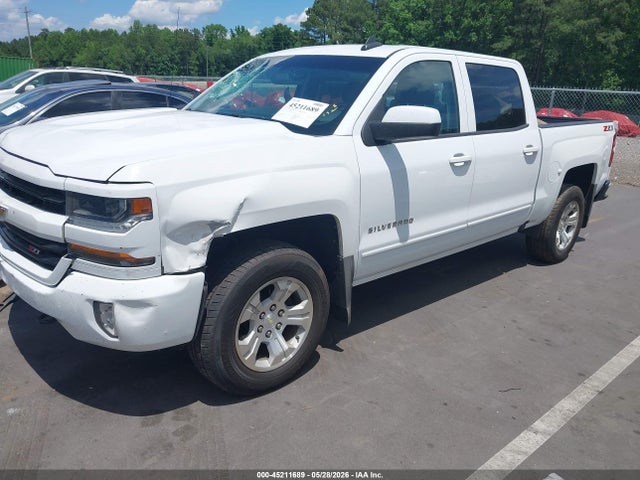 45211689 :رقم المزاد ، 3GCUKREC3JG107222 vin ، 2018 Chevrolet Silverado 1500 2lt مزاد بيع