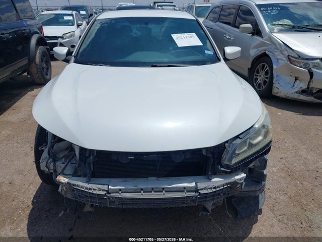45211705 :رقم المزاد ، 1HGCR2F55HA297646 vin ، 2017 Honda Accord Sport مزاد بيع