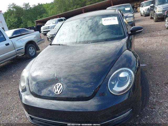 2013 Volkswagen Beetle 2.0t Turbo მანქანა იყიდება აუქციონზე, vin: 3VWV67AT6DM608336, აუქციონის ნომერი: 45211736