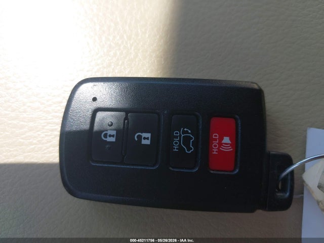 45211756 :رقم المزاد ، 5TDJGRFH8HS022886 vin ، 2017 Toyota Highlander Hybrid Xle مزاد بيع