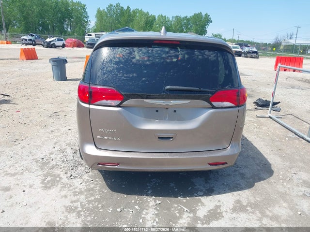 Продаж на аукціоні авто 2017 Chrysler Pacifica Touring, vin: 2C4RC1DG5HR536195, номер лоту: 45211762