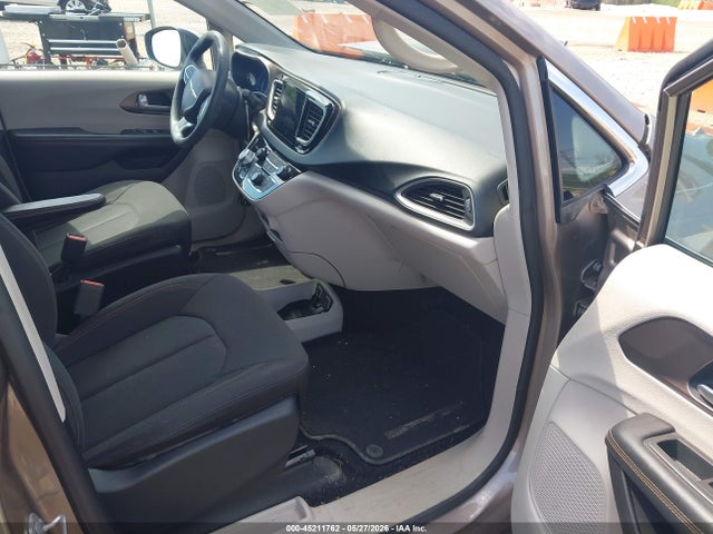 Продаж на аукціоні авто 2017 Chrysler Pacifica Touring, vin: 2C4RC1DG5HR536195, номер лоту: 45211762