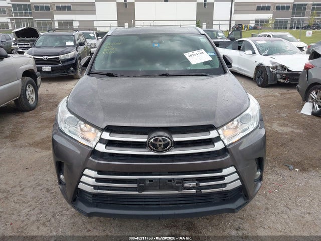 45211768 :رقم المزاد ، 5TDJZRFH0HS518534 vin ، 2017 Toyota Highlander Xle مزاد بيع