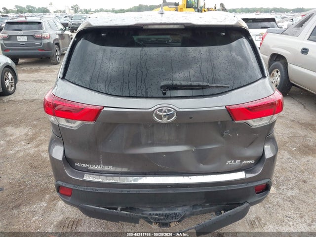 45211768 :رقم المزاد ، 5TDJZRFH0HS518534 vin ، 2017 Toyota Highlander Xle مزاد بيع