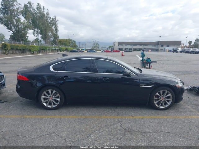 SAJBJ4FX1KCY79223 Jaguar Xf 25t Premium