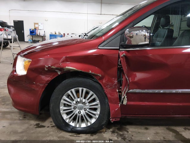 Продаж на аукціоні авто 2015 Chrysler Town & Country Touring-l, vin: 2C4RC1CG2FR742895, номер лоту: 45211793