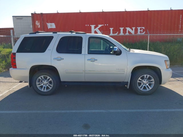 45211799 :رقم المزاد ، 1GNSKCE08BR250833 vin ، 2011 Chevrolet Tahoe Ltz مزاد بيع