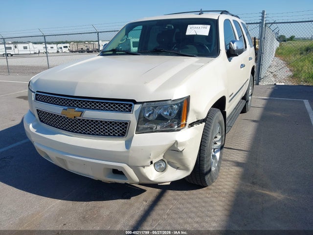 45211799 :رقم المزاد ، 1GNSKCE08BR250833 vin ، 2011 Chevrolet Tahoe Ltz مزاد بيع