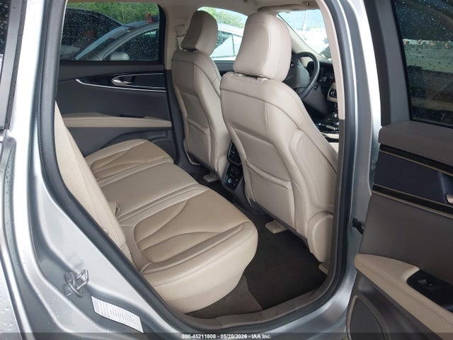 45211808 :رقم المزاد ، 2LMPJ6K90PBL12628 vin ، 2023 Lincoln Nautilus Reserve مزاد بيع