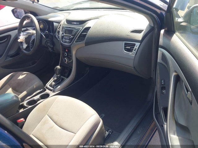 Продажа на аукционе авто 2015 Hyundai Elantra Se, vin: 5NPDH4AE9FH615010, номер лота: 45211814