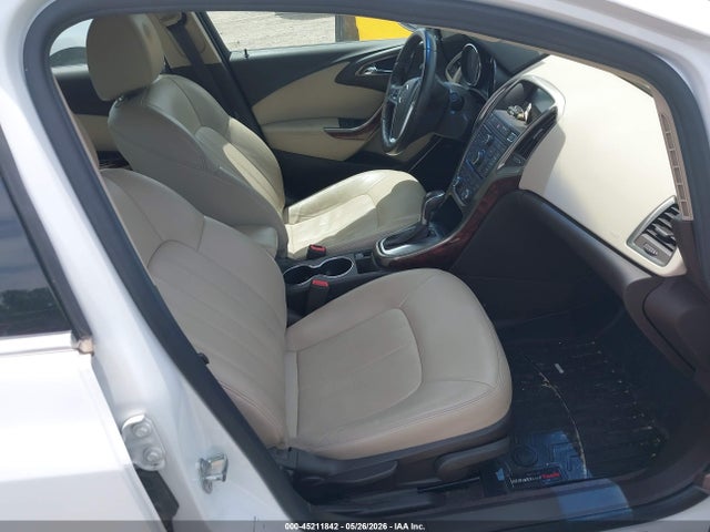 45211842 :رقم المزاد ، 1G4PS5SK2C4209611 vin ، 2012 Buick Verano Leather Group مزاد بيع