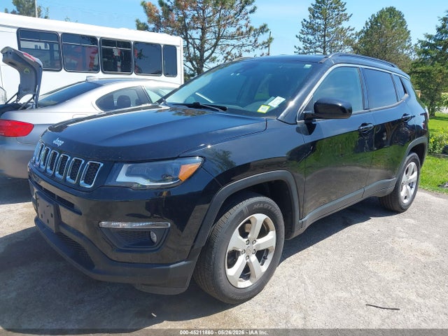 45211860 :رقم المزاد ، 3C4NJDBB1JT393648 vin ، 2018 Jeep Compass Latitude 4x4 مزاد بيع