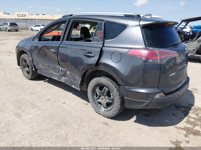 JTMBFREV9HJ154020 Toyota RAV4 LE