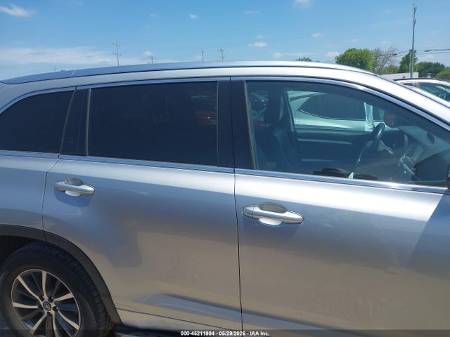Toyota Highlander Xle 2017 5TDKZRFH2HS207143 Image 13