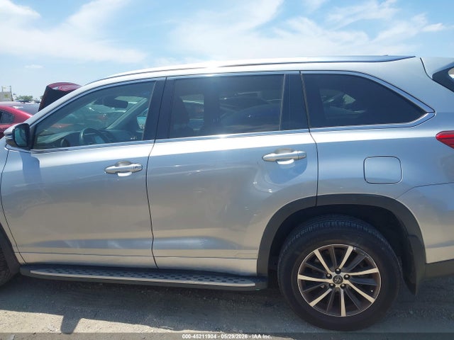 Toyota Highlander Xle 2017 5TDKZRFH2HS207143 Image 14