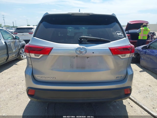 Toyota Highlander Xle 2017 5TDKZRFH2HS207143 Image 16