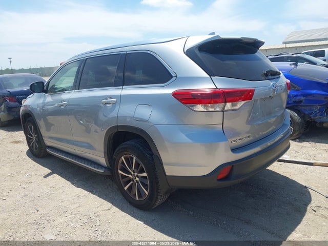 Toyota Highlander Xle 2017 5TDKZRFH2HS207143 Image 3