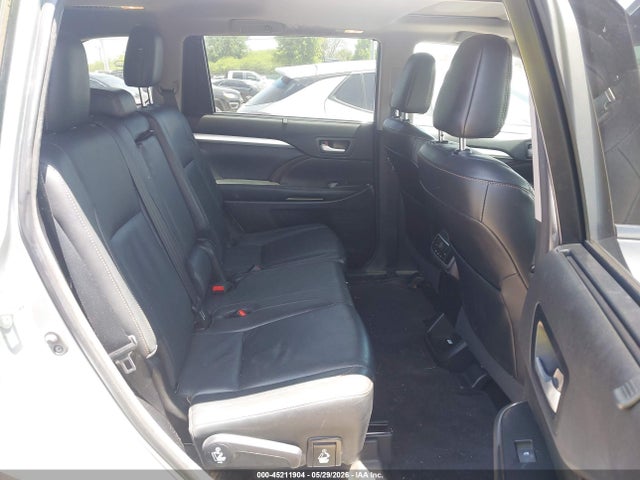 Toyota Highlander Xle 2017 5TDKZRFH2HS207143 Image 8