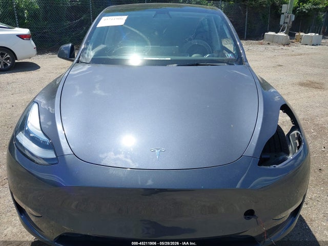 2022 Tesla Model Y Long Range Dual Motor All-wheel Drive მანქანა იყიდება აუქციონზე, vin: 7SAYGDEE6NF324155, აუქციონის ნომერი: 45211906