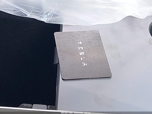 2022 Tesla Model Y Long Range Dual Motor All-wheel Drive მანქანა იყიდება აუქციონზე, vin: 7SAYGDEE6NF324155, აუქციონის ნომერი: 45211906