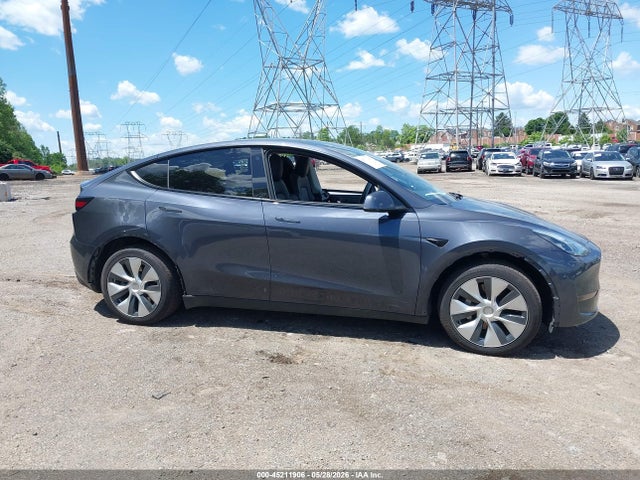 2022 Tesla Model Y Long Range Dual Motor All-wheel Drive მანქანა იყიდება აუქციონზე, vin: 7SAYGDEE6NF324155, აუქციონის ნომერი: 45211906