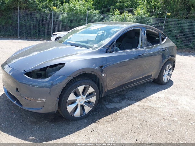 2022 Tesla Model Y Long Range Dual Motor All-wheel Drive მანქანა იყიდება აუქციონზე, vin: 7SAYGDEE6NF324155, აუქციონის ნომერი: 45211906