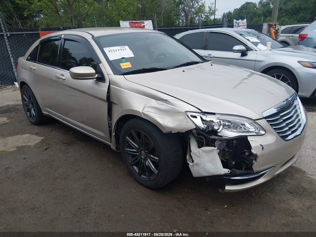 Продажа на аукционе авто 2014 Chrysler 200 Touring, vin: 1C3CCBBB5EN191038, номер лота: 45211917