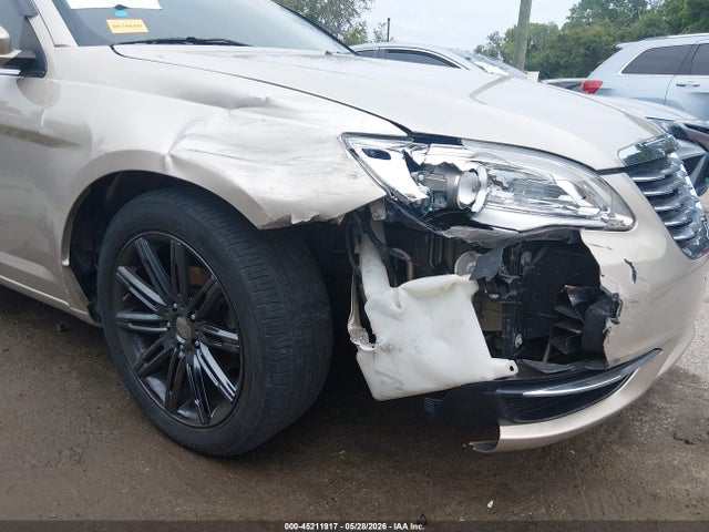 2014 Chrysler 200 Touring მანქანა იყიდება აუქციონზე, vin: 1C3CCBBB5EN191038, აუქციონის ნომერი: 45211917