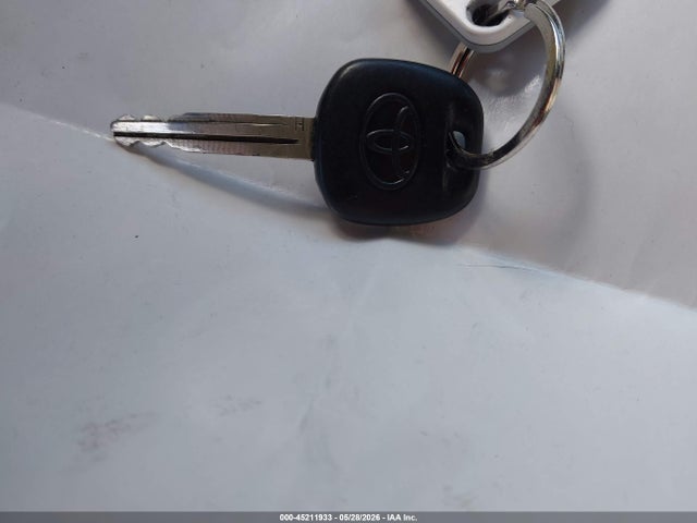 45211933 :رقم المزاد ، 5YFBURHE6FP295136 vin ، 2015 Toyota Corolla L مزاد بيع