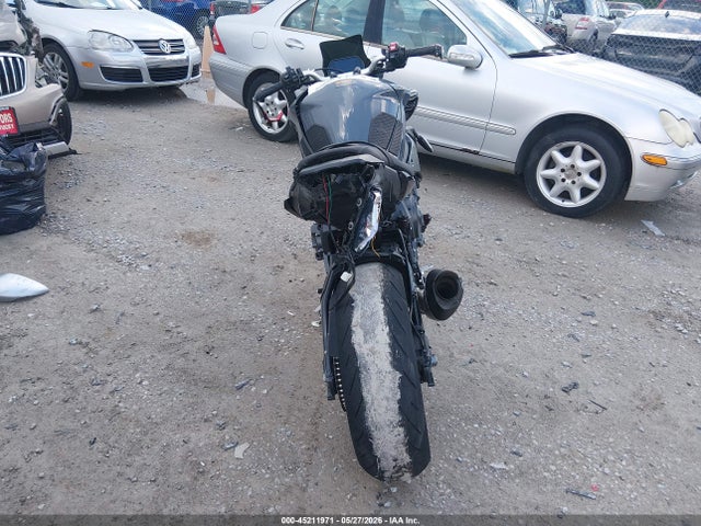 45211971 :رقم المزاد ، JYARN79E4NA000323 vin ، 2022 Yamaha Mtn1000 مزاد بيع