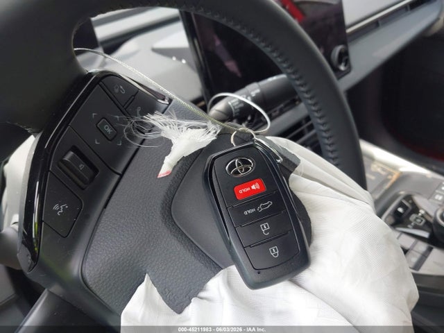 45211983 :رقم المزاد ، JTMBCAEB6TA002186 vin ، 2026 Toyota Bz Xle Plus مزاد بيع