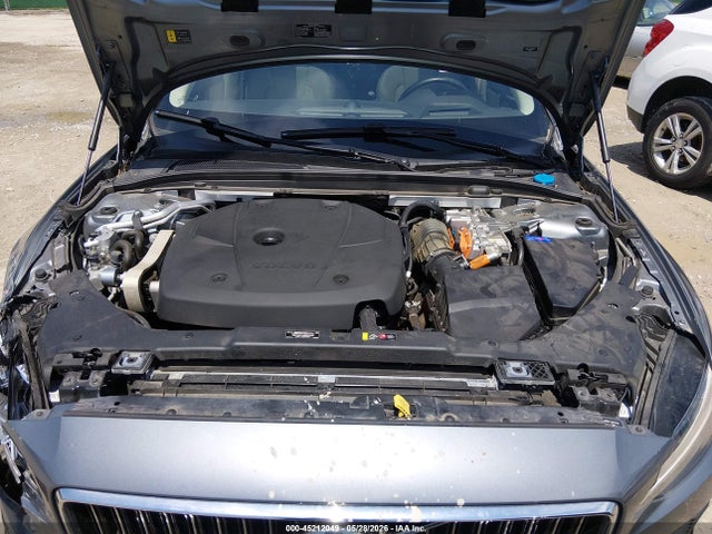 2021 Volvo S60 Recharge Plug-in Hybrid T8 Inscription მანქანა იყიდება აუქციონზე, vin: 7JRBR0FL5MG123517, აუქციონის ნომერი: 45212049
