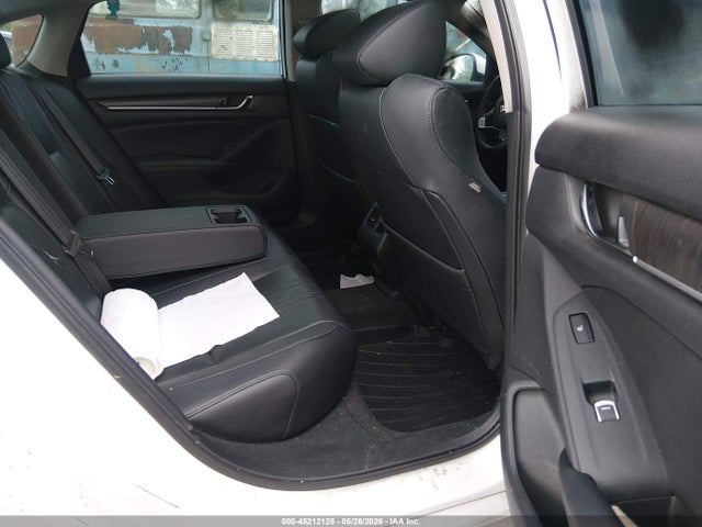 Продажа на аукционе авто 2019 Honda Accord Hybrid Touring, vin: 1HGCV3F93KA017850, номер лота: 45212125