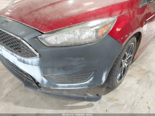 45212132 :رقم المزاد ، 1FADP3K24FL378185 vin ، 2015 Ford Focus Se مزاد بيع