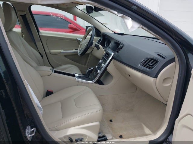 Продажа на аукционе авто 2015 Volvo S60 T5 Premier, vin: YV1612TK0F1361192, номер лота: 45212157