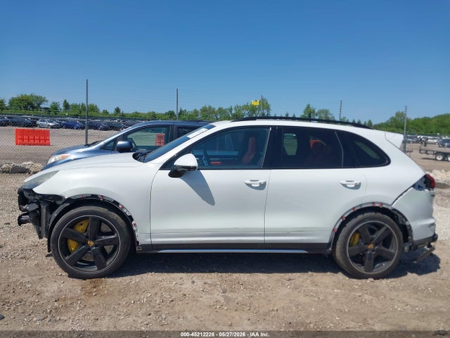 Aukcja sprzedaży 2016 Porsche Cayenne Turbo S, vin: WP1AC2A24GLA86864, numer aukcji: 45212228