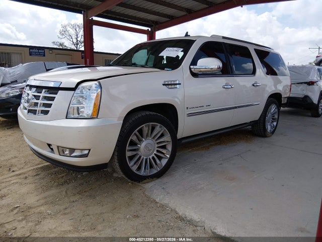 45212280 :رقم المزاد ، 1GYFC66848R211821 vin ، 2008 Cadillac Escalade Esv Standard مزاد بيع