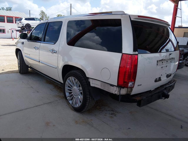 45212280 :رقم المزاد ، 1GYFC66848R211821 vin ، 2008 Cadillac Escalade Esv Standard مزاد بيع