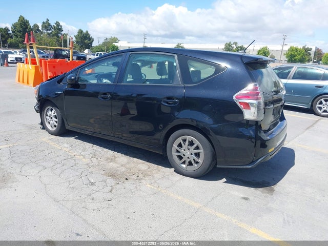 JTDZN3EU3HJ060608 Toyota Prius V Four
