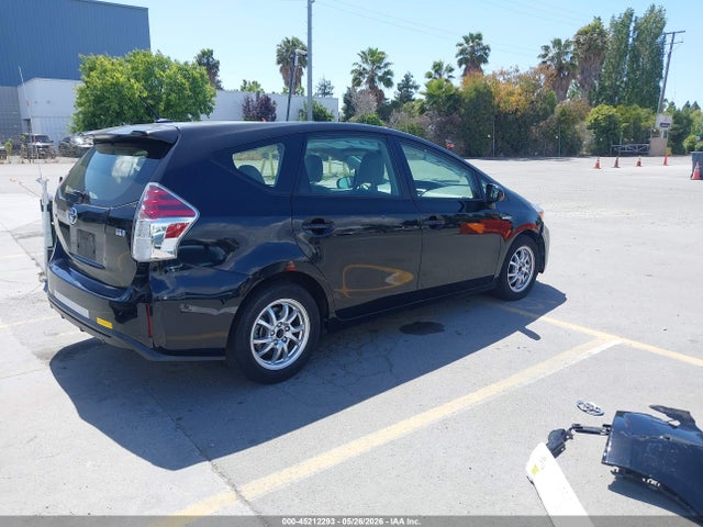 JTDZN3EU3HJ060608 Toyota Prius V Four