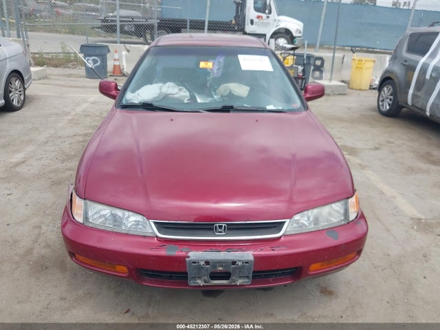 Aukcja sprzedaży 1996 Honda Accord Lx, vin: 1HGCD7233TA008787, numer aukcji: 45212307
